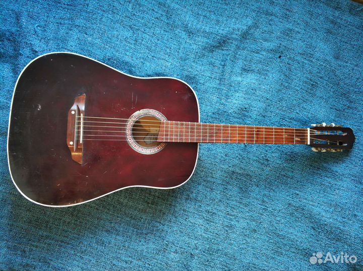 Акустическая гитара бу