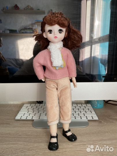 Кукла красивая мягкие волосы