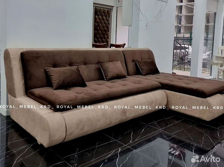 Угловой диван с оттоманкой