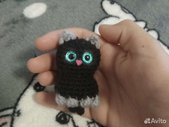 Вязаные котята, ищут себе новый дом и новых хозяев