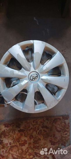 Колпаки на toyota 15