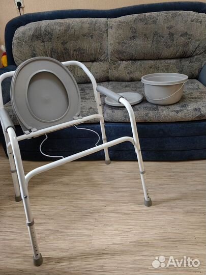 Кресло-туалет для инвалидов (почти новый)