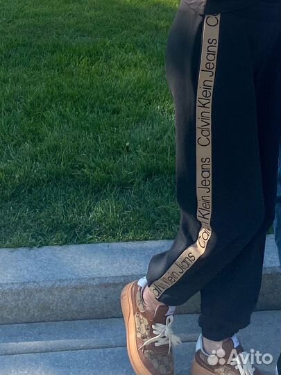 Спортивные штаны