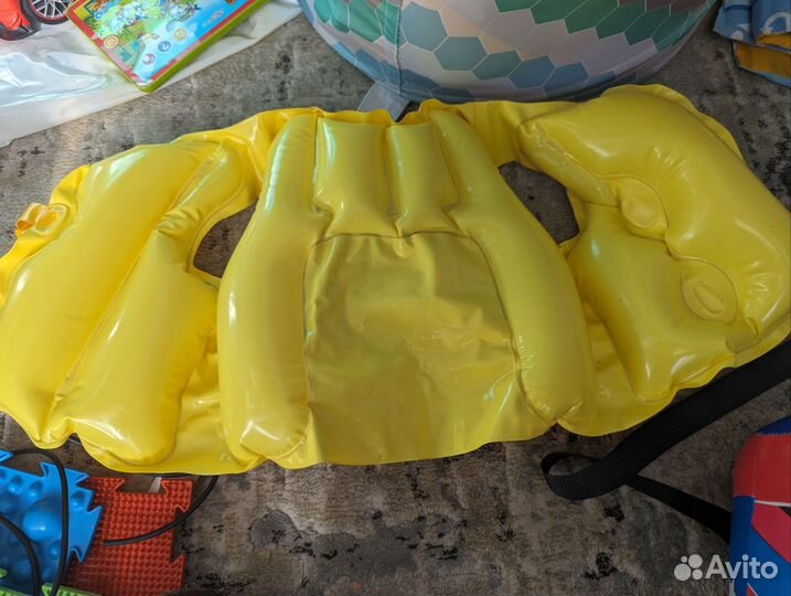 Детский надувной жилет