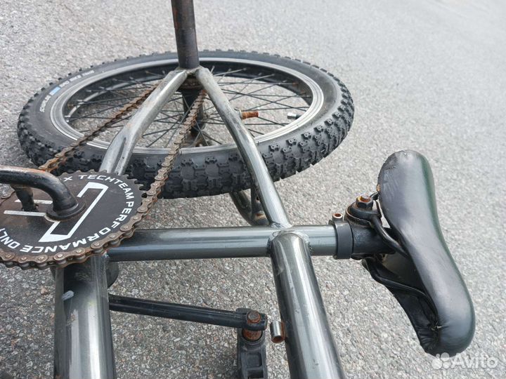 Трюковой велосипед bmx