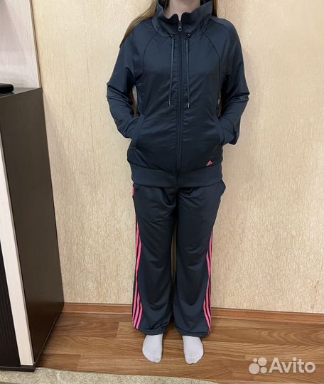 Спортивный костюм adidas женский