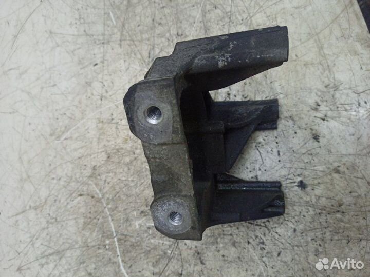 Кронштейн двигателя Opel Corsa D Z12XEP 2007