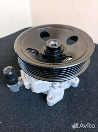 Насос гидроусилителя на Mercedes