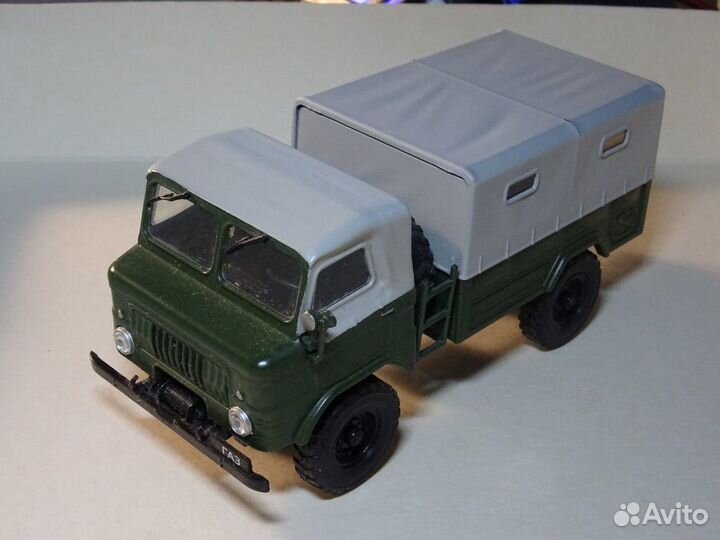 1/43 модели автомобилей