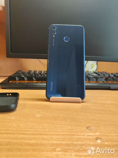 Телефон honor 8x