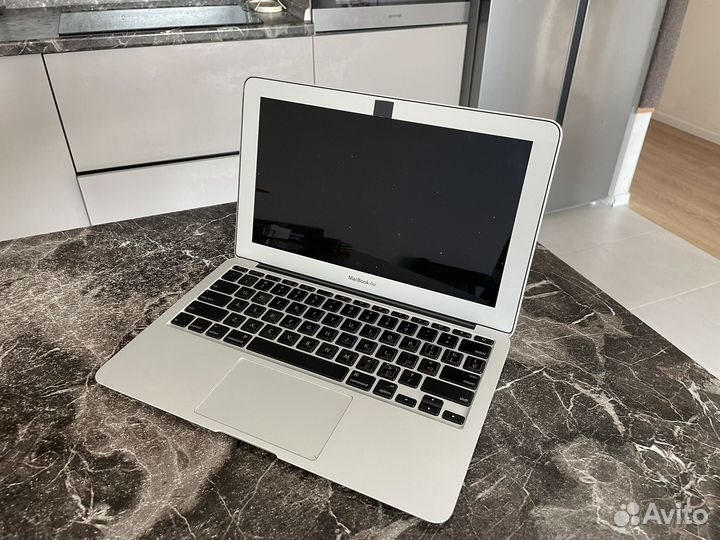 Apple macbook Air 11