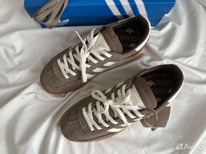 Кроссовки adidas spezial brown