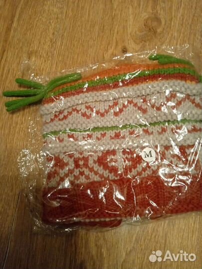 Детский комплект - шапочка и варежки,новые