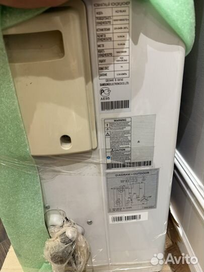 Кондиционер samsung AQ18UAX на 52 кв.м