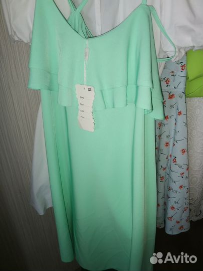 Красивая одежда размера S