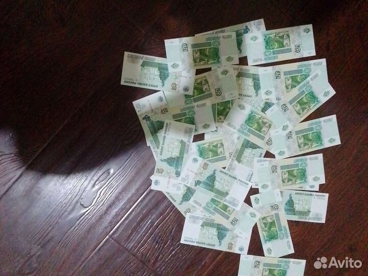 Продаю бумажную пятёрку 100