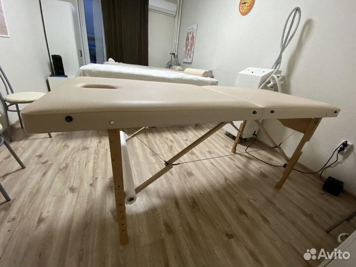 Массажный стол