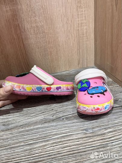 Продам детские crocs оригинал c7