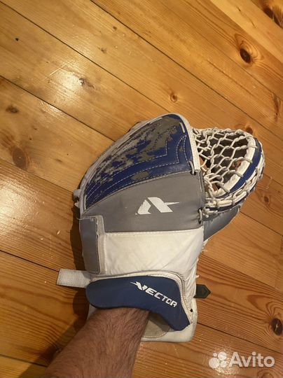 Хоккейная вратарская ловушка