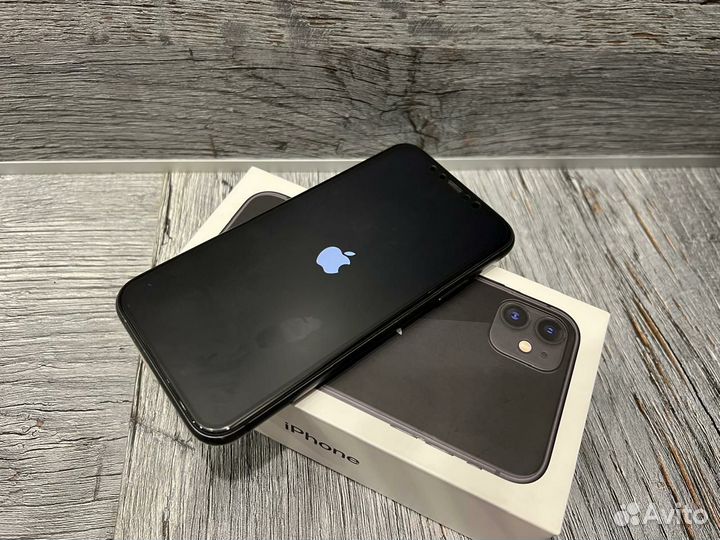 iPhone 11, 64 ГБ