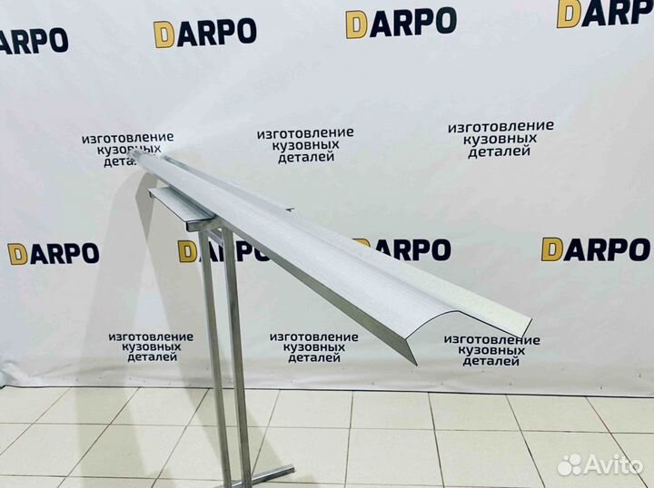 Пороги для Mazda MPV 1999-2006 (LW)