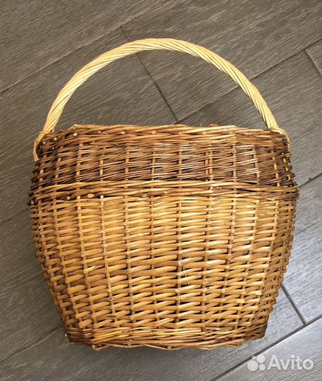 Корзина плетеная с ручкой