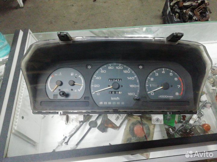 Панель приборов Mitsubishi Chariot N44W 4G64 1994