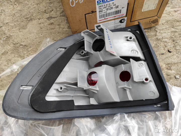 Фонарь задний правый наружный на Opel Omega B