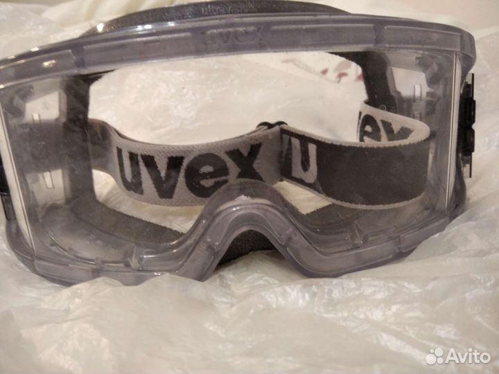Защитные очки uvex