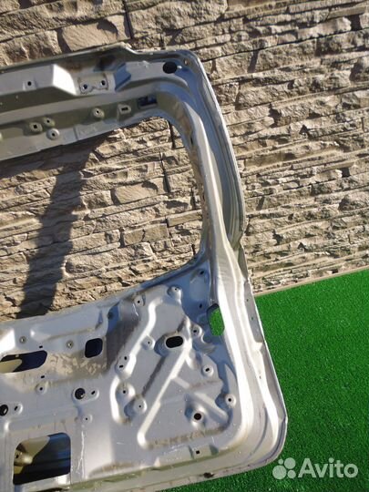 Крышка багажника Субару Трибека B9 с 2005