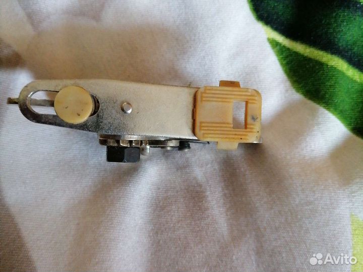 Приставка к бытовой шв. машине