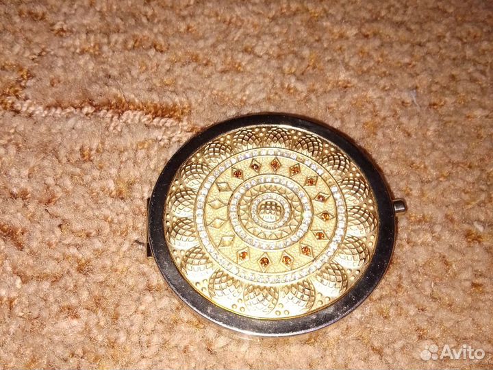 Зеркало карманное фирменное