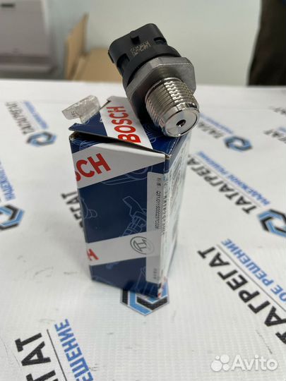 Датчик давления топлива Cummins 0281006364 Bosch