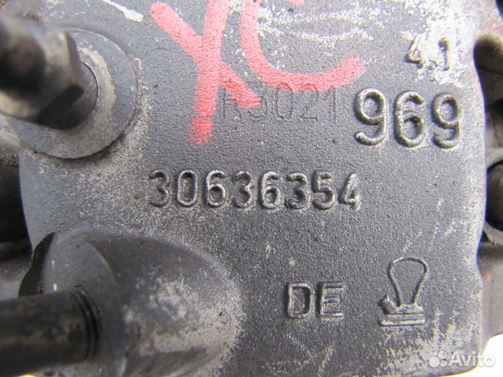 Суппорт тормозной передний левый Volvo xc90