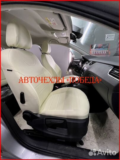 Чехлы Skoda Octavia A7 из экокожи белые Классика