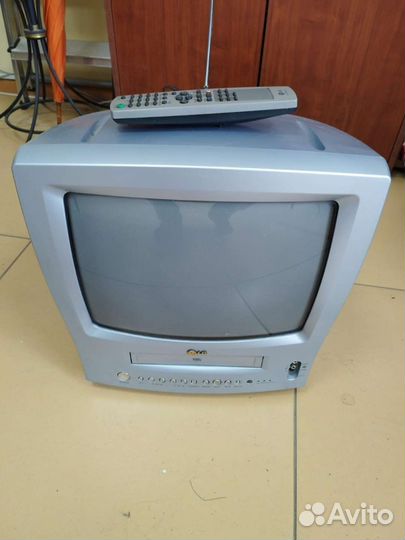 Телевизор видеодвойка LG