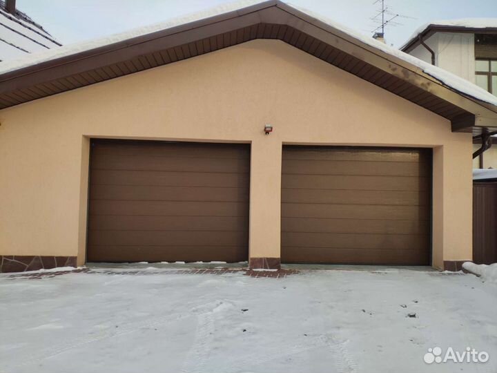 Ворота подьемные секционные