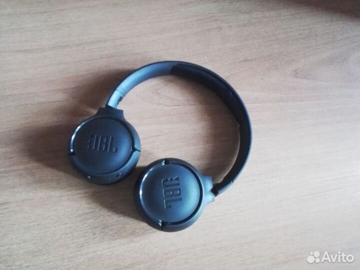 Беспроводные наушники jbl tune 560bt