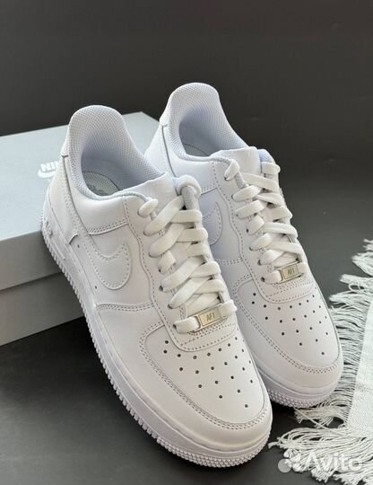 Кроссовки женские Nike Air Force 