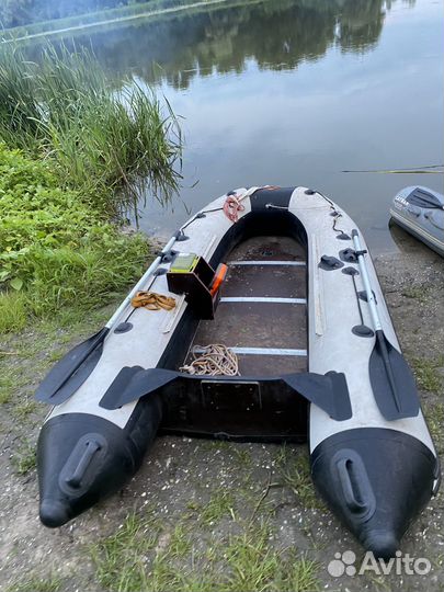 Лодка Ривьера 3,20 + мотор новый плюс прицеп