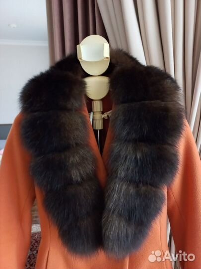 Меховой воротник песец
