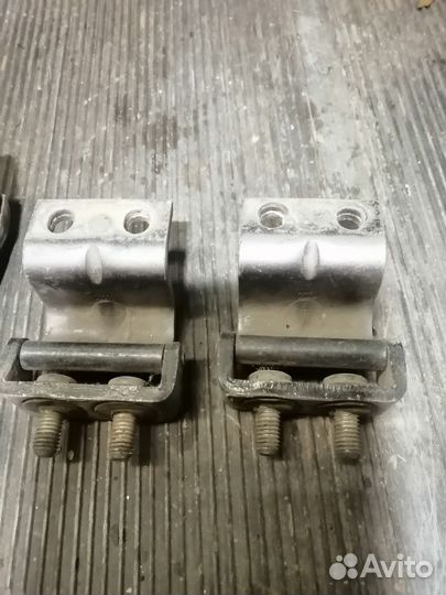 Петли багажника