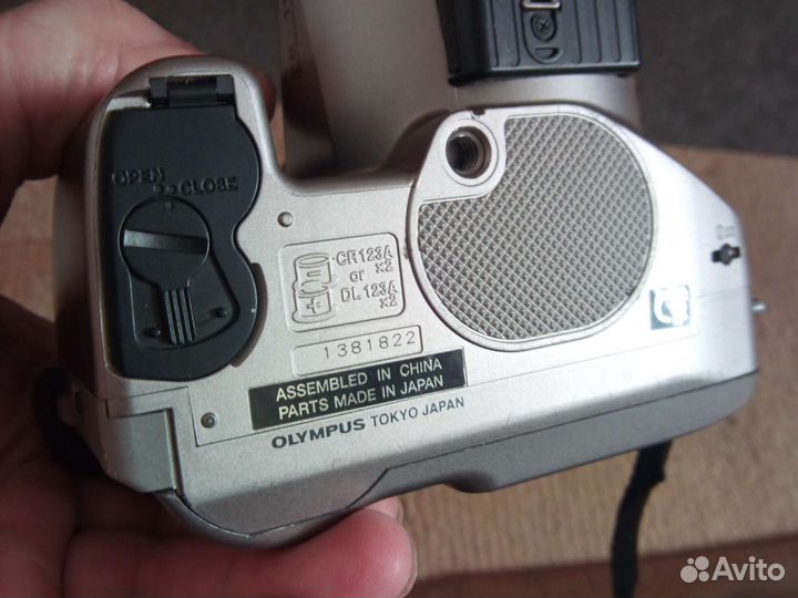 Плёночная зеркальная фотокамера