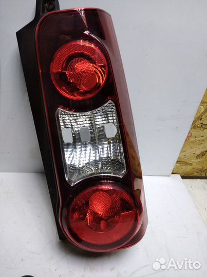 Фонари задние Peugeot Partner B9 2008-2018