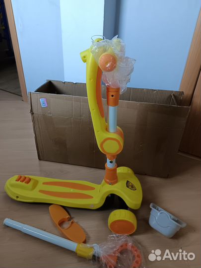 Новый самокат/ беговел / каталка