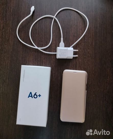 Samsung Galaxy A6+, 3/32 ГБ