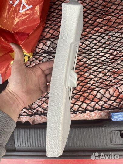 Обшивка центральной правой стойки Audi a3 8v