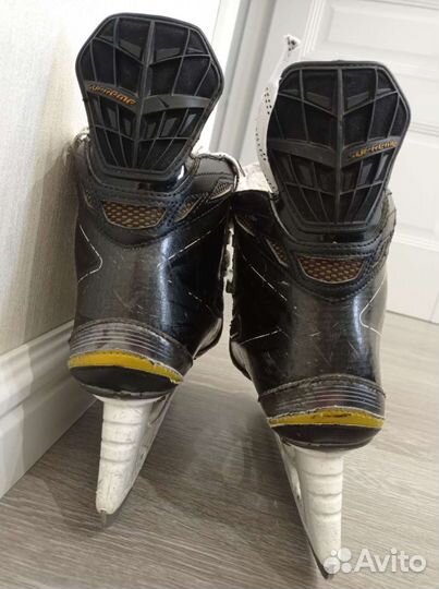 Хоккейные коньки bauer