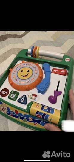 Игрушка fisher price весёлый бумбокс, проигровател