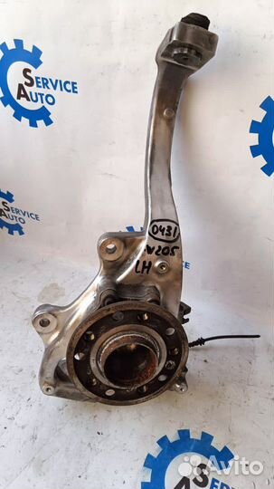 Mercedes W205 14- Цапфа левая передняя 0431